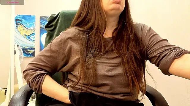 Snapshot of BattyMoll chatting on October 19, 2025, 3:37 pm BattyMoll online show from October 19, 2025, 3:37 pm