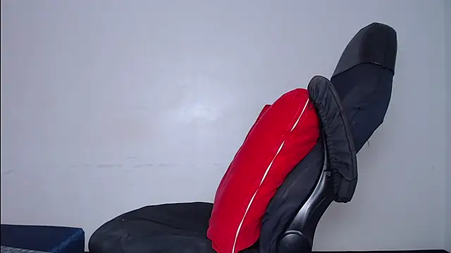 Snapshot of SweetLight chatting on December 3, 2025, 9:58 pm SweetLight online show from December 3, 2025, 9:58 pm