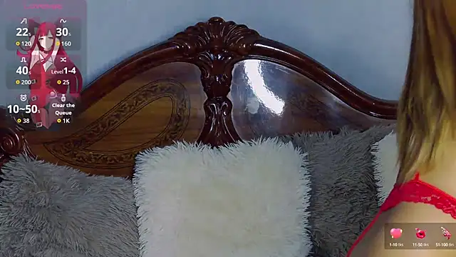 NicolePlay online show from October 7, 2025, 9:32 am