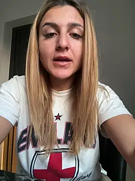 NicolePlay online show from March 17, 2026, 4:59 am