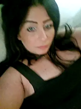 Snapshot of Dolcezza chatting on June 11, 2026, 12:46 pm Dolcezza online show from June 11, 2026, 12:46 pm