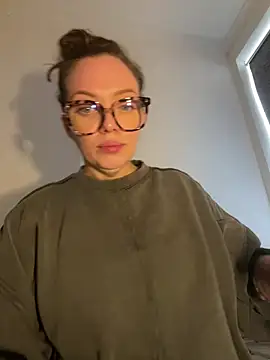 FemDom RubyKnightXXO online show from March 21, 2026, 4:33 pm