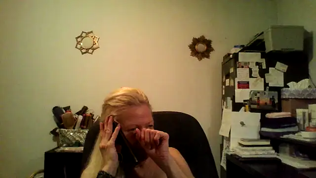 XTRAHORNYONE online show from October 11, 2025, 4:13 am