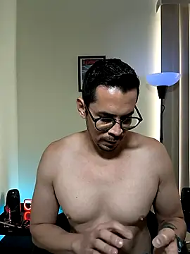 towers j online show from November 10, 2025, 6:13 pm