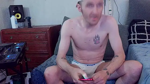 pyrowuff online show from June 16, 2026, 7:41 am