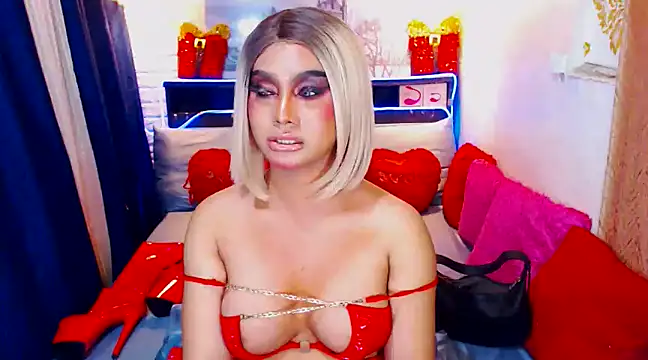 Snapshot of TsGoddessNhicolle chatting on January 30, 2025, 5:52 am TsGoddessNhicolle online show from January 30, 2025, 5:52 am