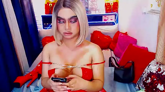 Snapshot of TsGoddessNhicolle chatting on January 26, 2025, 1:36 pm TsGoddessNhicolle online show from January 26, 2025, 1:36 pm