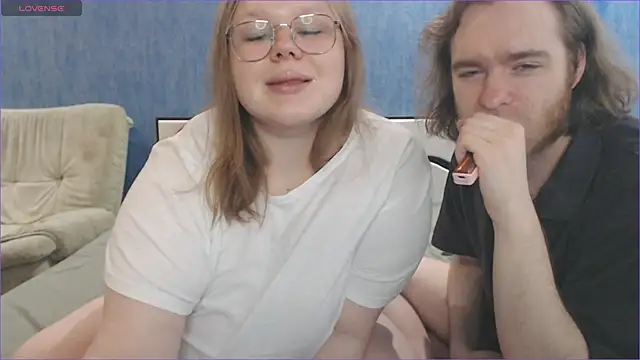 Snapshot of Touch_me_more_please chatting on February 12, 2025, 12:01 pm Touch me more please online show from February 12, 2025, 12:01 pm