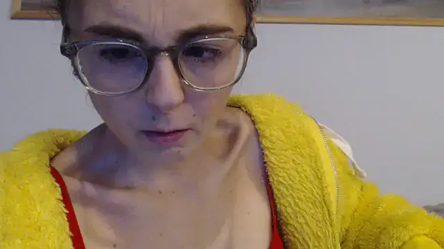 Snapshot of cleophee chatting on December 3, 2025, 6:25 am cleophee online show from December 3, 2025, 6:25 am