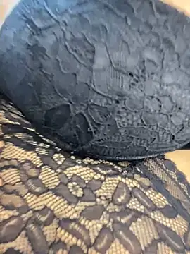 Snapshot of -Camila chatting on December 18, 2024, 2:53 am -Camila online show from December 18, 2024, 2:53 am