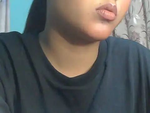 Snapshot of NancyRuvi chatting on November 17, 2025, 3:05 pm NancyRuvi online show from November 17, 2025, 3:05 pm