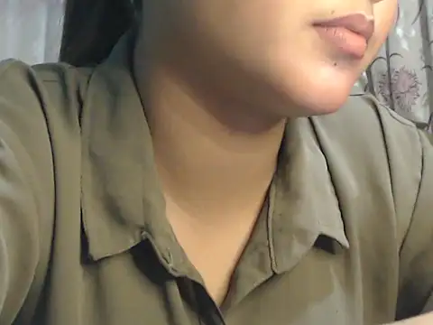 Snapshot of NancyRuvi chatting on October 28, 2025, 4:17 pm NancyRuvi online show from October 28, 2025, 4:17 pm