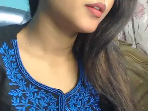 Snapshot of NancyRuvi chatting on February 28, 2025, 3:04 pm NancyRuvi online show from February 28, 2025, 3:04 pm