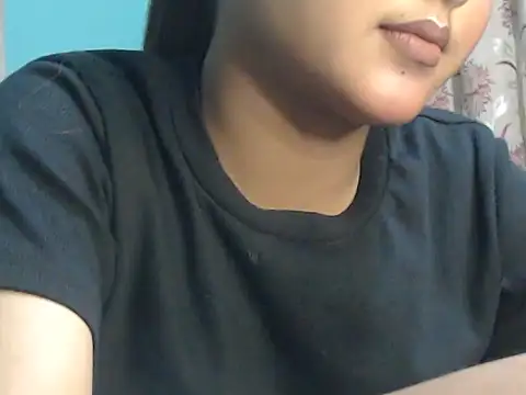 Snapshot of NancyRuvi chatting on October 22, 2025, 3:00 pm NancyRuvi online show from October 22, 2025, 3:00 pm