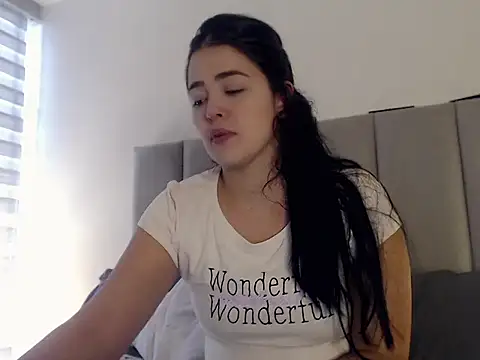 Snapshot of Aleska__Bell chatting on December 5, 2025, 8:28 pm Aleska Bell online show from December 5, 2025, 8:28 pm