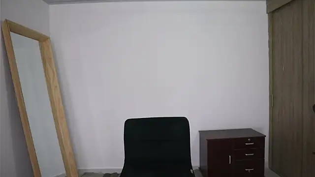 Steph F online show from April 11, 2026, 4:09 am