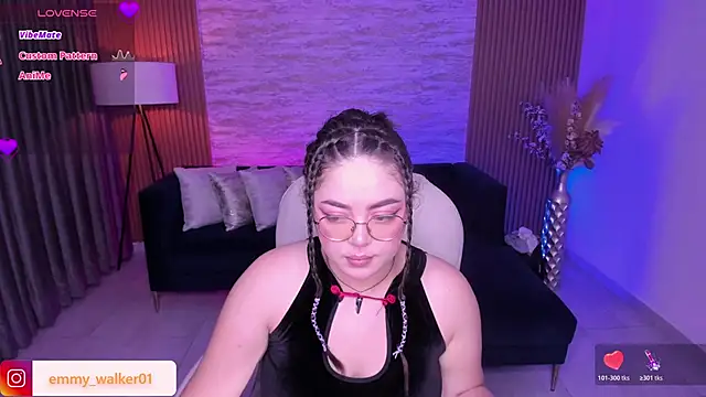 emmy walker online show from December 2, 2025, 11:01 am