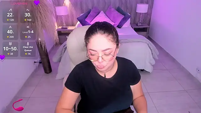 emmy walker online show from October 27, 2025, 11:11 am