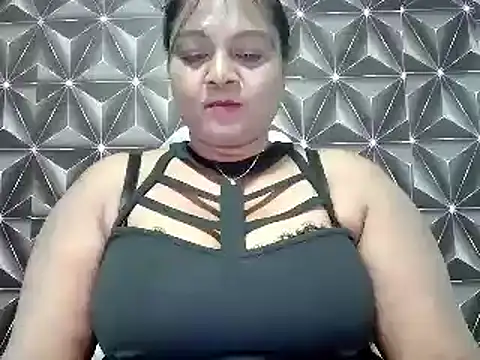 Snapshot of IndianDelia chatting on November 1, 2025, 4:23 pm IndianDelia online show from November 1, 2025, 4:23 pm