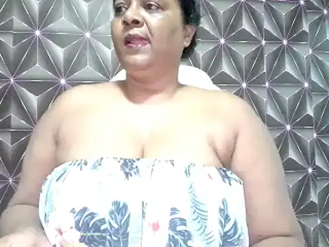 Snapshot of IndianDelia chatting on October 23, 2025, 5:22 pm IndianDelia online show from October 23, 2025, 5:22 pm