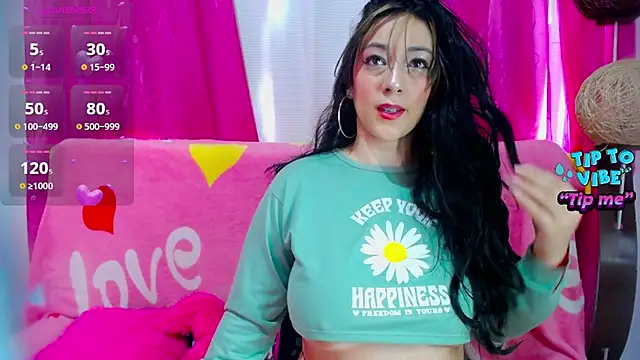 Snapshot of CiaraaSweet chatting on October 29, 2025, 4:17 pm CiaraaSweet online show from October 29, 2025, 4:17 pm