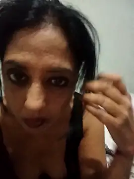 Snapshot of Mahi4luv chatting on March 25, 2026, 10:30 pm Mahi4luv online show from March 25, 2026, 10:30 pm