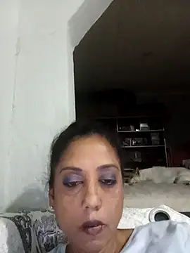 Snapshot of Mahi4luv chatting on February 19, 2026, 10:51 pm Mahi4luv online show from February 19, 2026, 10:51 pm