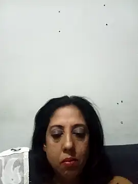 Snapshot of Mahi4luv chatting on April 13, 2026, 12:47 am Mahi4luv online show from April 13, 2026, 12:47 am