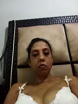 Snapshot of Mahi4luv chatting on April 3, 2026, 7:31 pm Mahi4luv online show from April 3, 2026, 7:31 pm