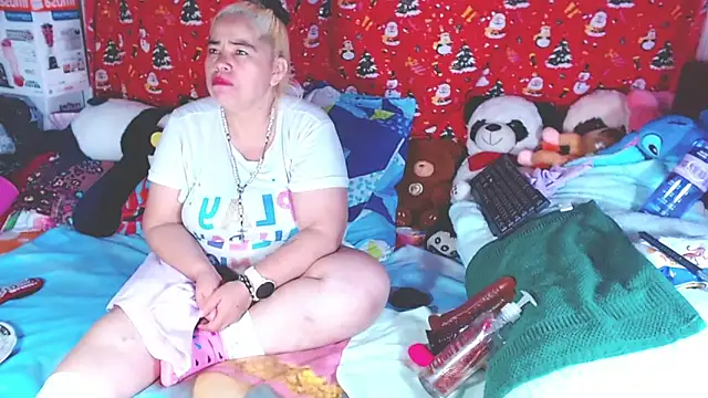 estrellita fugaz16x online show from March 18, 2026, 5:10 am