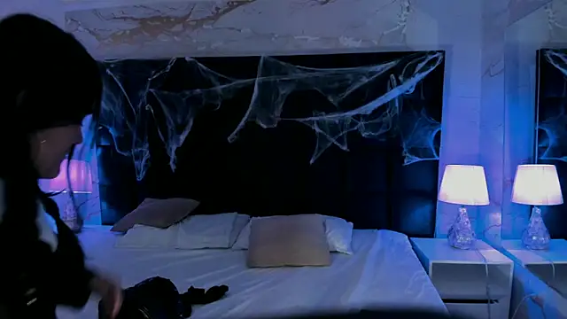 Snapshot of Maddysex_ chatting on October 15, 2025, 11:40 am Maddysex online show from October 15, 2025, 11:40 am