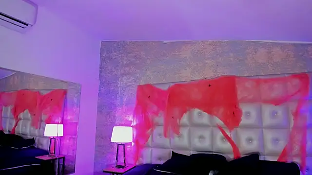 Snapshot of Maddysex_ chatting on October 27, 2025, 12:06 pm Maddysex online show from October 27, 2025, 12:06 pm