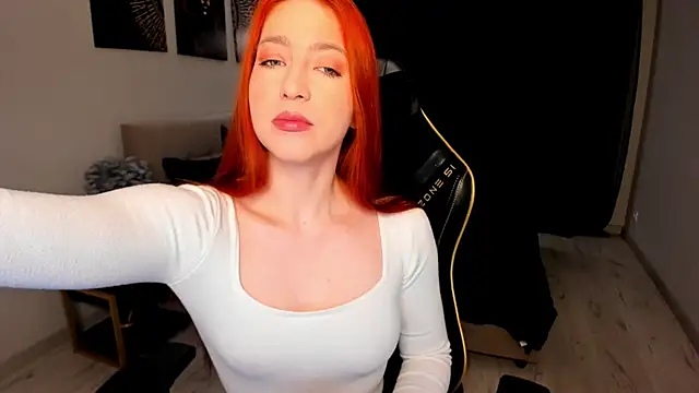  FireInMySoul  online show from May 8, 2026, 3:32 am