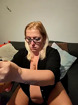 Snapshot of winniess40 chatting on November 21, 2025, 3:49 am winniess40 online show from November 21, 2025, 3:49 am