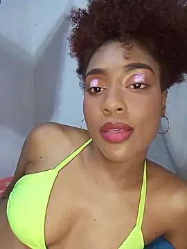 thaimy  online show from December 2, 2025, 2:34 am