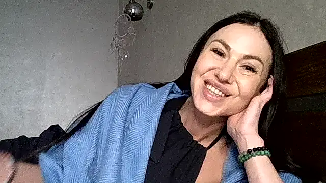 JulianaGold1 online show from February 19, 2026, 2:58 pm