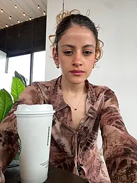 alana15 online show from November 30, 2025, 6:30 pm