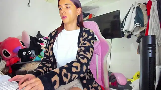 Lawrncesofiets online show from November 2, 2025, 4:23 pm