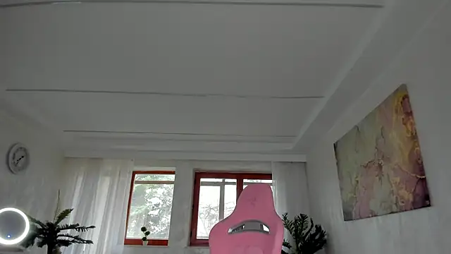 Snapshot of TiffanyHouston_ chatting on March 17, 2025, 2:01 pm TiffanyHouston online show from March 17, 2025, 2:01 pm