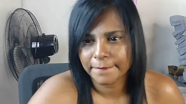 Snapshot of sunshinelady_ chatting on October 22, 2025, 9:42 am sunshinelady  online show from October 22, 2025, 9:42 am