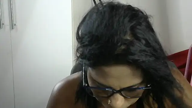 Snapshot of sunshinelady_ chatting on January 15, 2025, 9:35 am sunshinelady  online show from January 15, 2025, 9:35 am