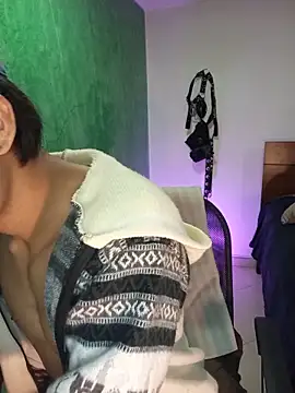 pinedasex777 online show from November 20, 2025, 8:48 am