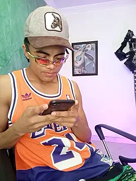 pinedasex777 online show from December 5, 2025, 1:53 pm