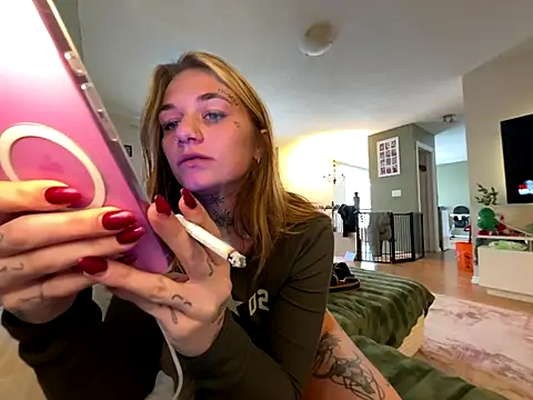 Snapshot of chloetease chatting on November 28, 2025, 5:35 pm chloetease online show from November 28, 2025, 5:35 pm