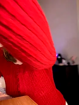 Snapshot of MaiseKnox chatting on December 21, 2025, 4:41 pm MaiseKnox online show from December 21, 2025, 4:41 pm