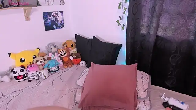 emma trevorr online show from April 16, 2026, 9:26 pm