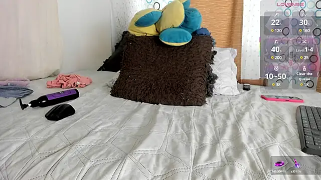 Snapshot of BlowMommy_ chatting on March 5, 2025, 9:26 pm BlowMommy online show from March 5, 2025, 9:26 pm
