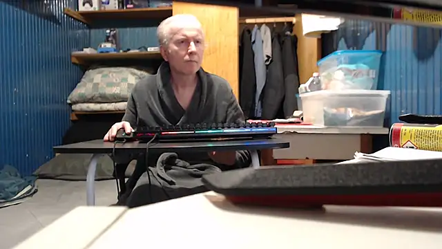 Snapshot of Vgy67Z95 chatting on October 15, 2025, 3:42 pm Vgy67Z95 online show from October 15, 2025, 3:42 pm