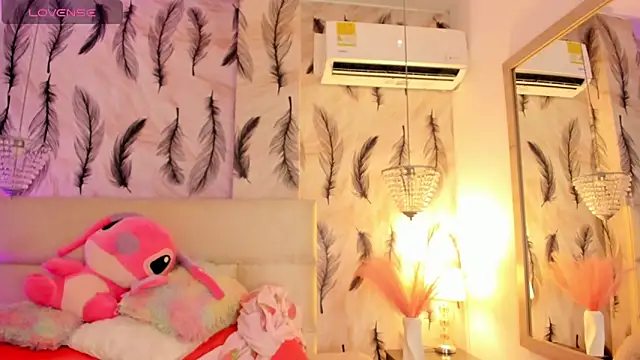 Vivi prinncess online show from February 4, 2026, 11:22 pm