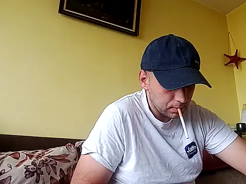 Snapshot of Flakka95 chatting on October 15, 2025, 10:12 am Flakka95 online show from October 15, 2025, 10:12 am